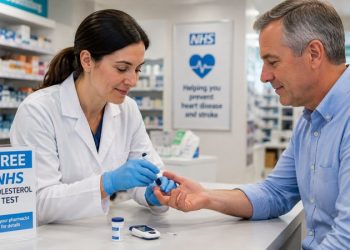 NHS, eczanelerde ücretsiz kolesterol testi başlatıyor