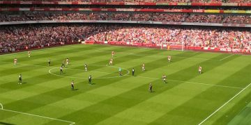Arsenal ile Chelsea zirve için karşı karşıya