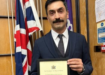 Küçük kızın hayatını kurtardı, Merton Belediyesi tarafından ‘Kahraman’ ilan edildi