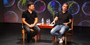 Bülent Emrah Parlak’tan Londra ve Doncaster çıkarması: “Londra’da biletler tükendi, Doncaster’da salon doldu!”