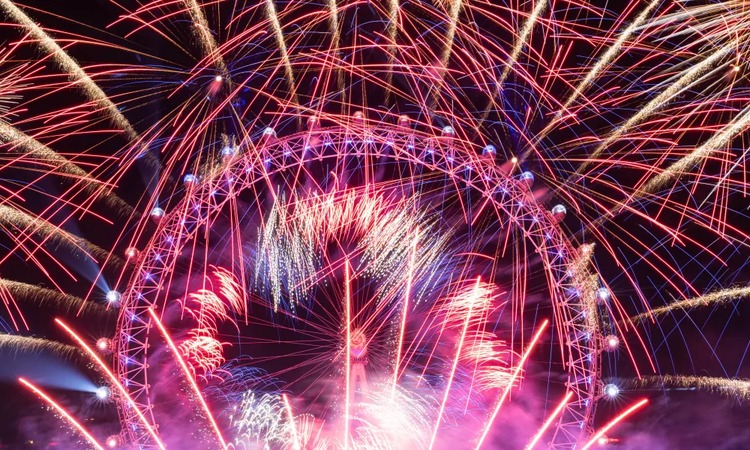 Londra’da yılbaşı havai fişek gösterisinin biletleri 23 Ekim’de satışa çıkıyor