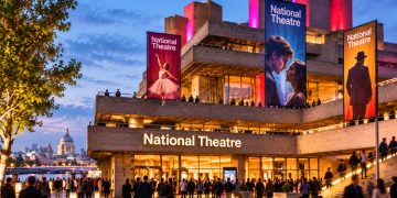 Londra National Theatre, müzikalden siyasete, 2027 programını duyurdu