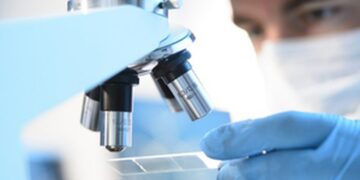 MHRA, şiddetli saç dökülmesine karşı yeni ilaç onaylandı